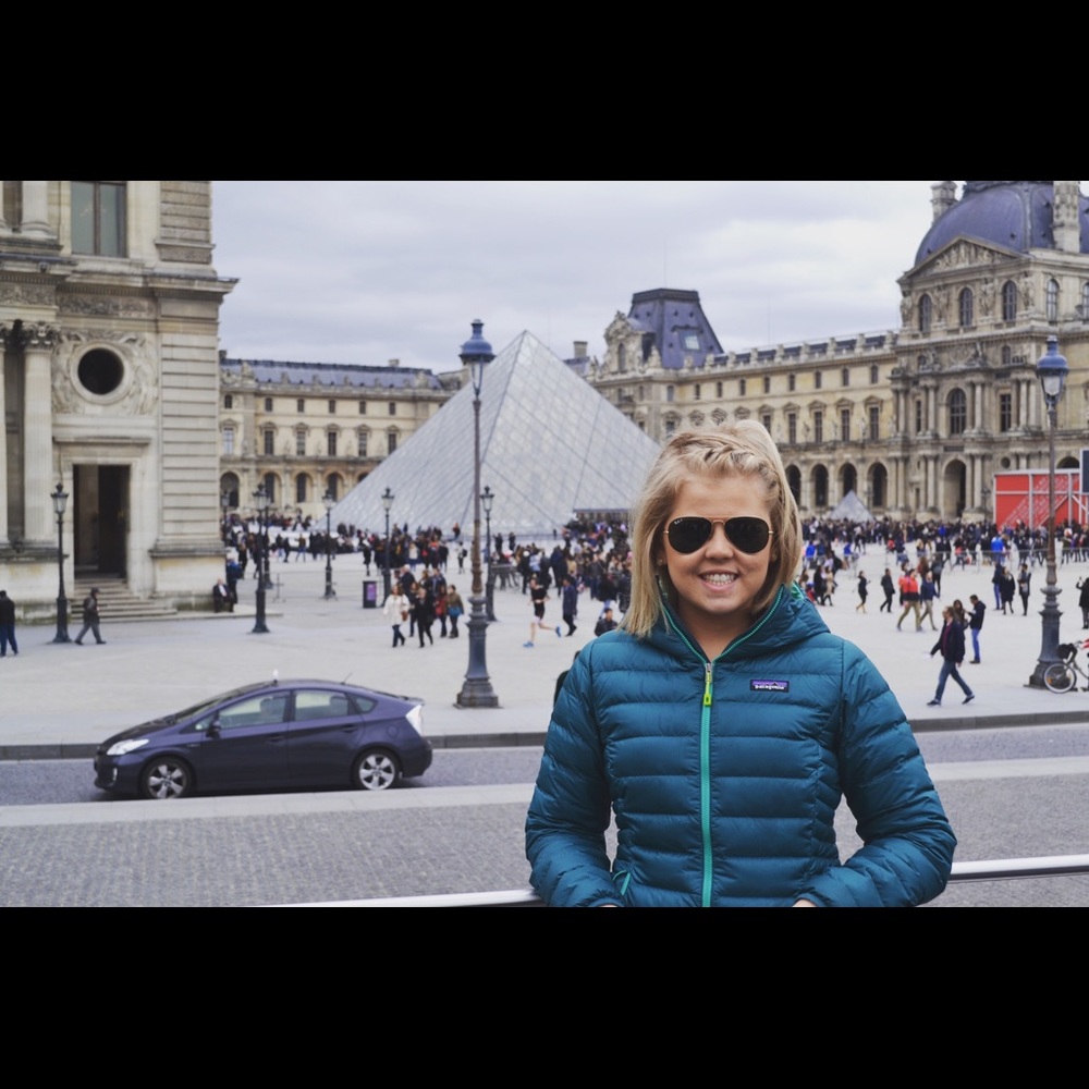 Meet your Posher, Caitlyn